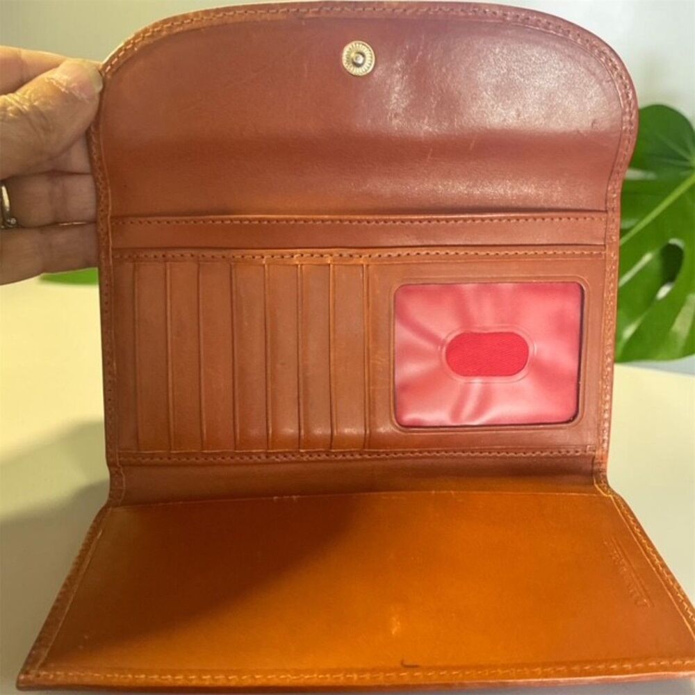 Dooney & Bourke Signature Monogram Continental Clutch Wallet. EUC - Picture 3 of 3